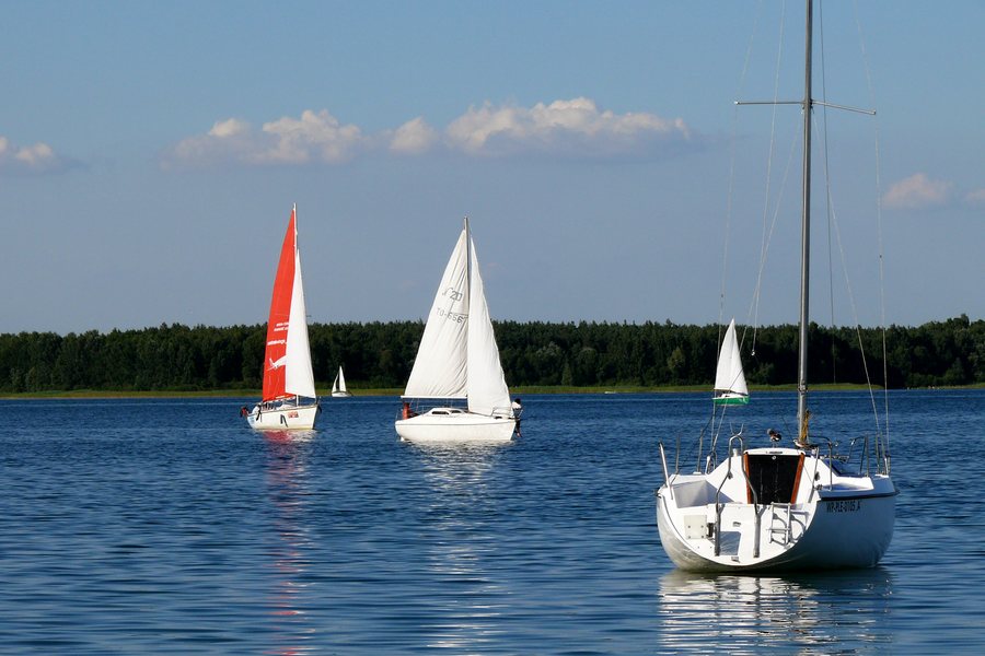 File:LATO NA JEZIORACH - panoramio.jpg