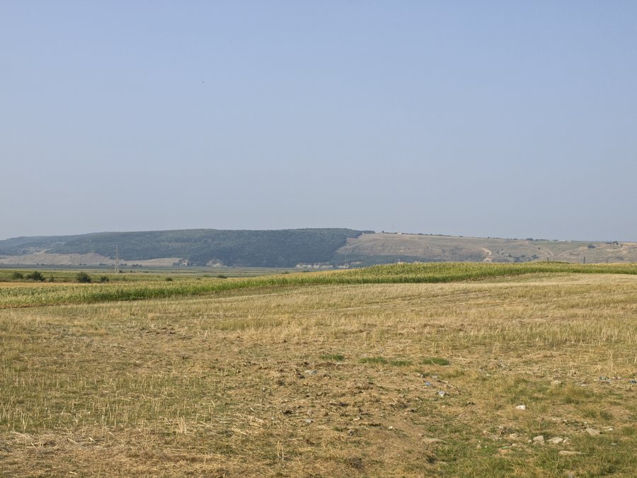 File:Comuna Valea Seacă east from E85.jpg