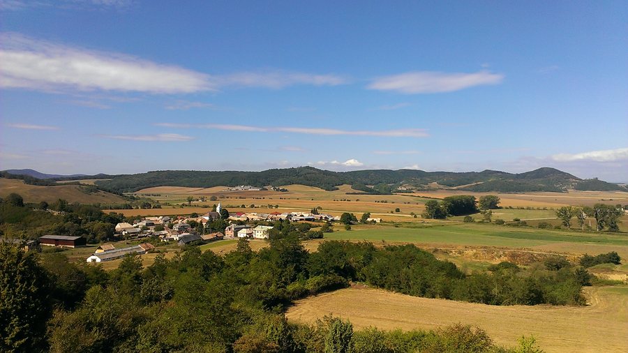 File:Drňa - panoramio.jpg