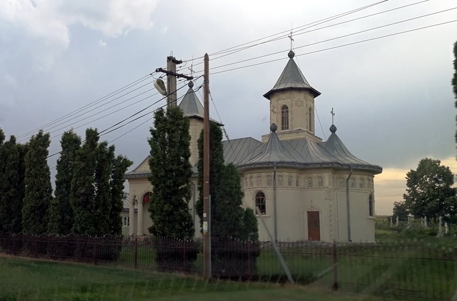 File:RO IS Budai church.jpg