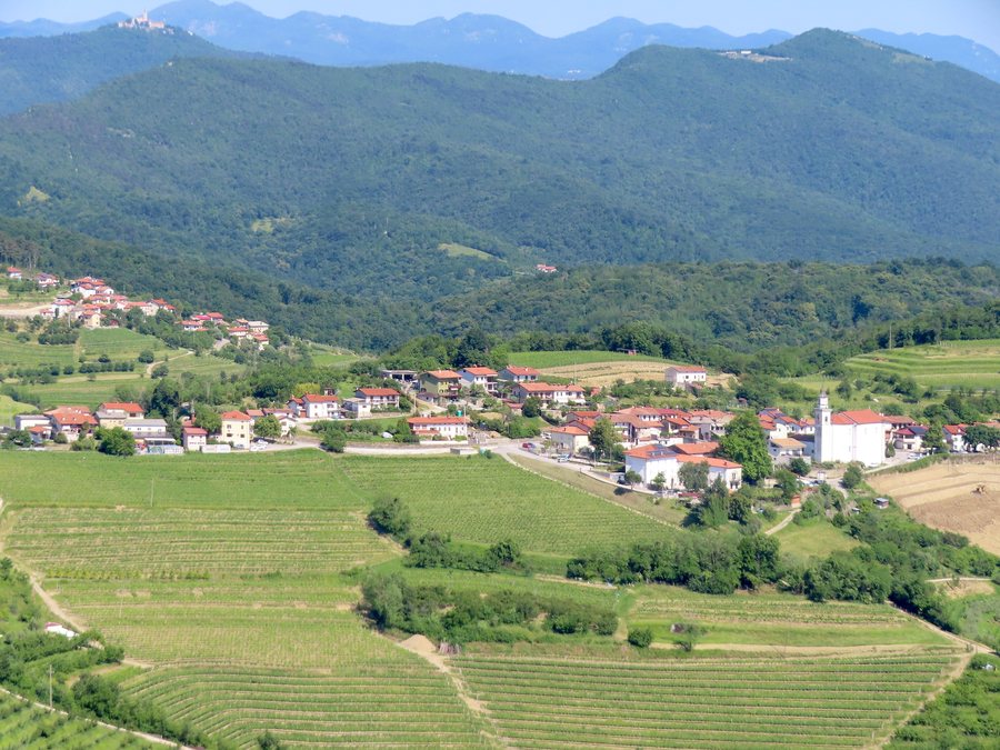File:Kojsko Slovenia 1.jpg