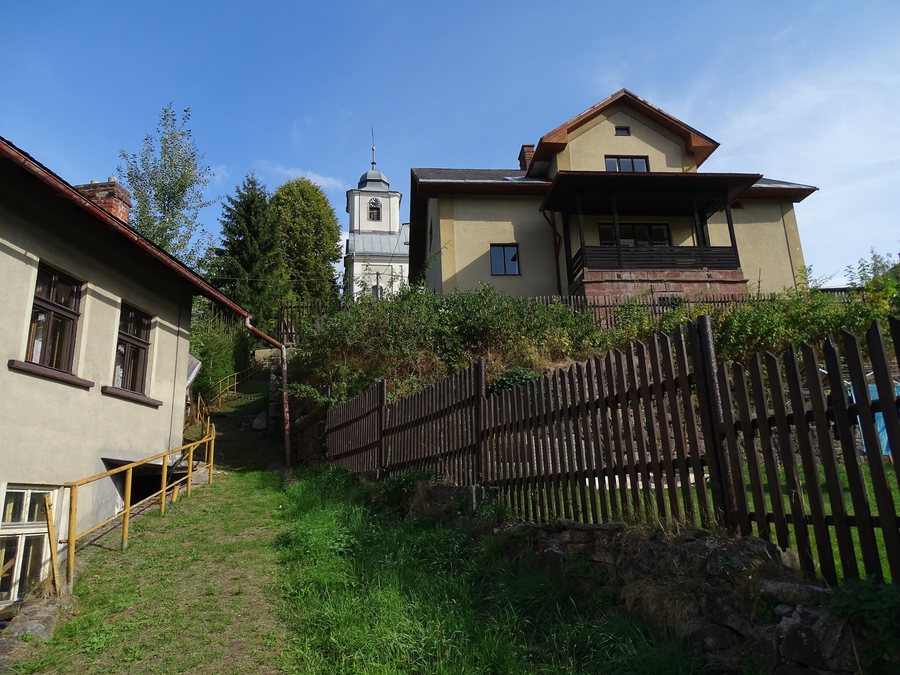 File:Loukov (Háje) čp. 31.jpg