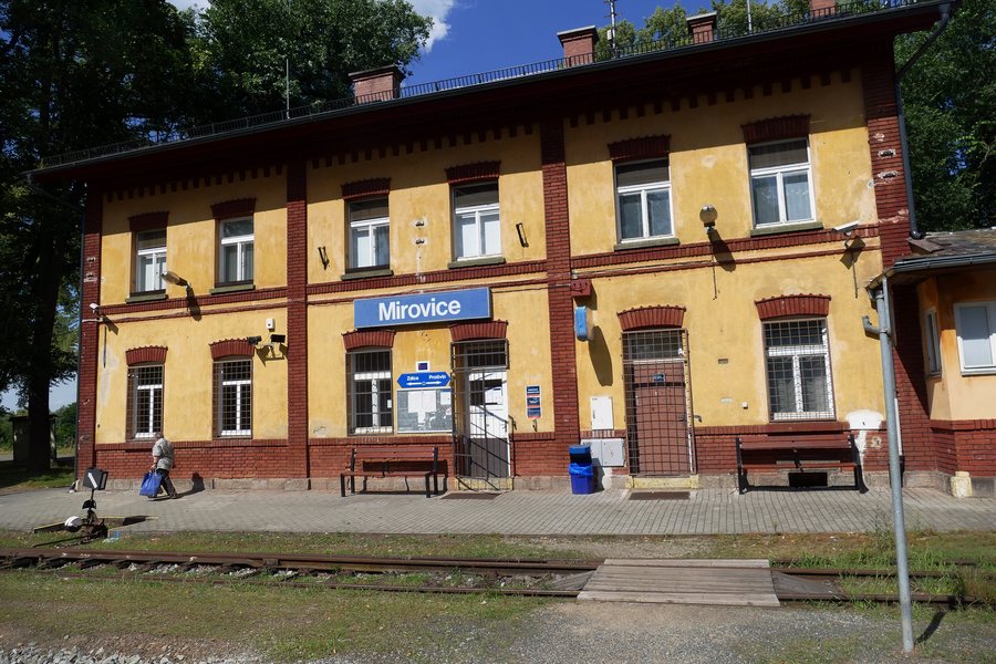 File:Nádraží Mirovice 2020 01.jpg