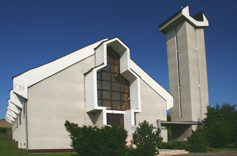 File:Holcikovce kościół 18.08.08 p2.jpg