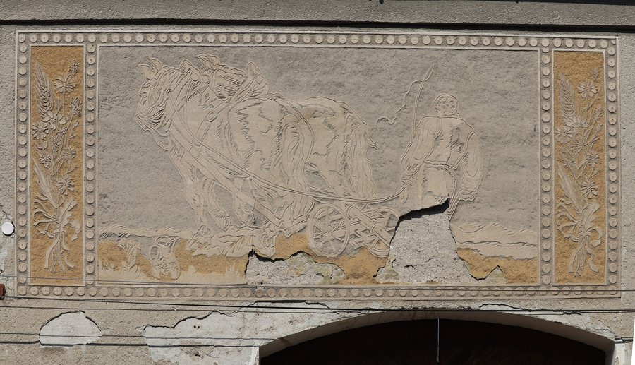 File:Liboš čp. 87 sgrafito 01.jpg