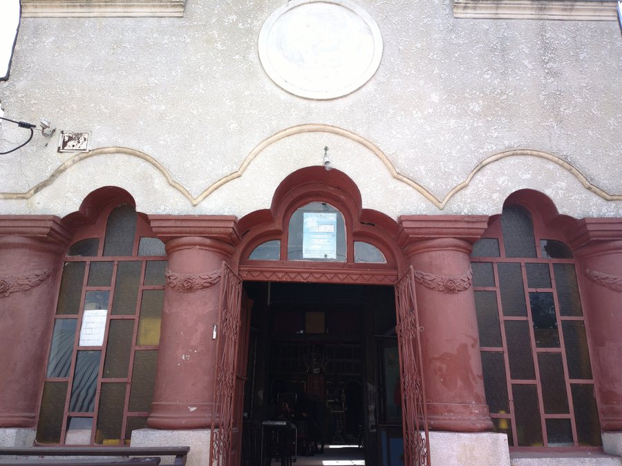 File:Biserica din Ciocanesti 02.jpg