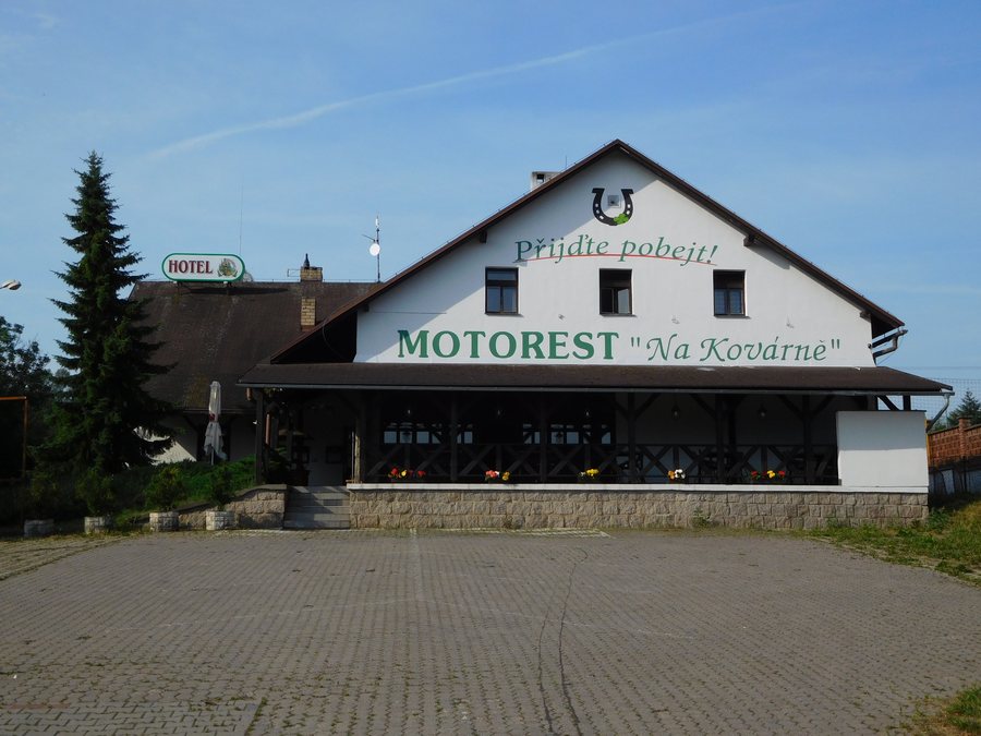 File:Dolni Branna 182 Motorest Na Kovarne.jpg