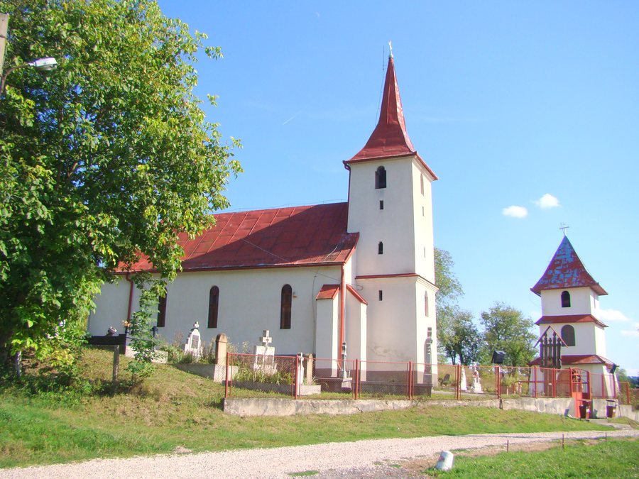 File:RO MS Biserica Buna Vestire din Hetiur (16).jpg