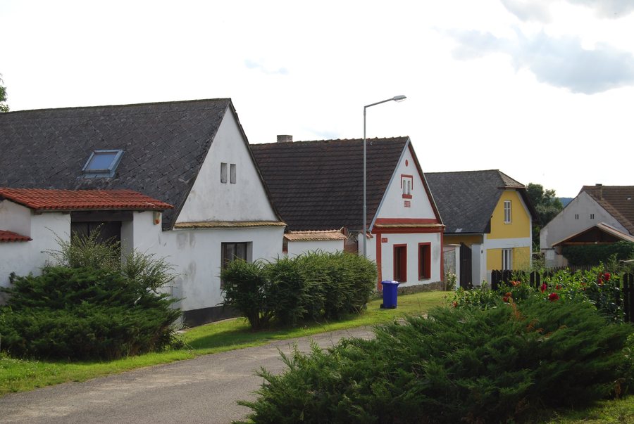 File:Jestřebice (Bernartice) (22.).jpg