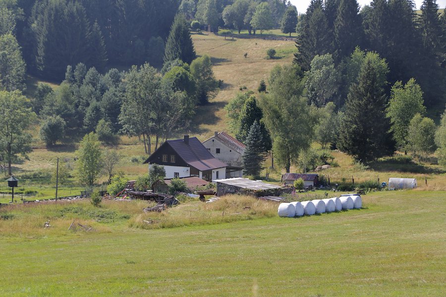 File:Klenčí pod Čerchovem, Jindřichova Hora, lower part+.jpg