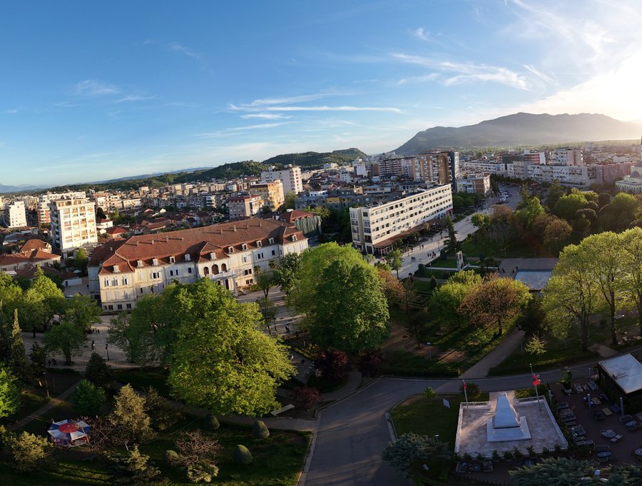 File:223 Shkoder Bashkia Square.jpg