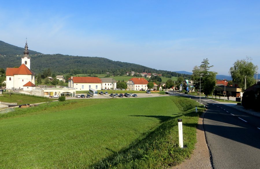 File:Zagradec Ivancna Gorica Slovenia 2.jpg