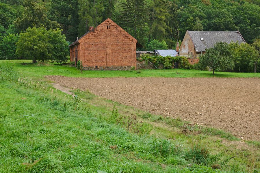 File:Hluchovský mlýn, Bílovice-Lutotín, okres Prostějov (02).jpg