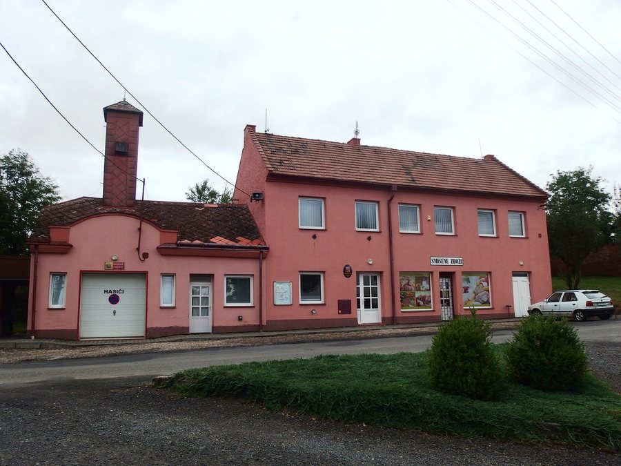 File:Zábeštní Lhota, OÚ.jpg