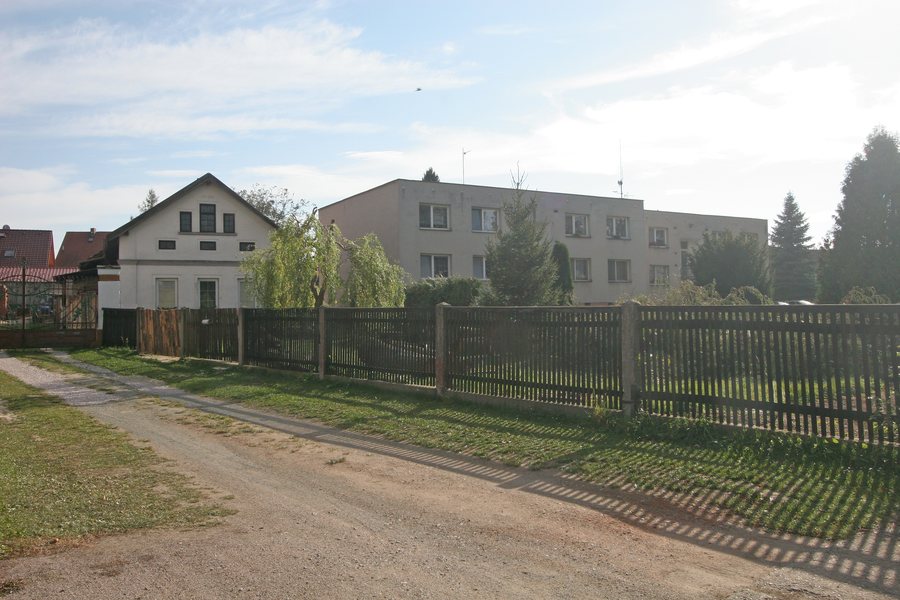 File:Librantice bytovky.JPG