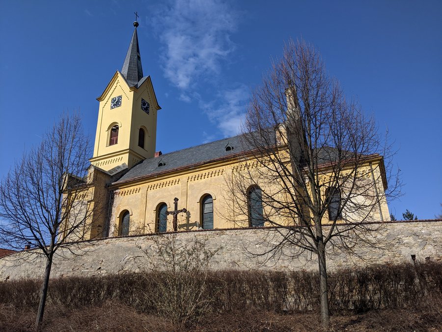 File:Malotice - kostel sv. Matouše (stav březen 2022) (3).jpg