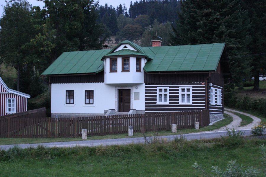 File:Albrechtice v Jizerských horách, dům číslo 670.jpg