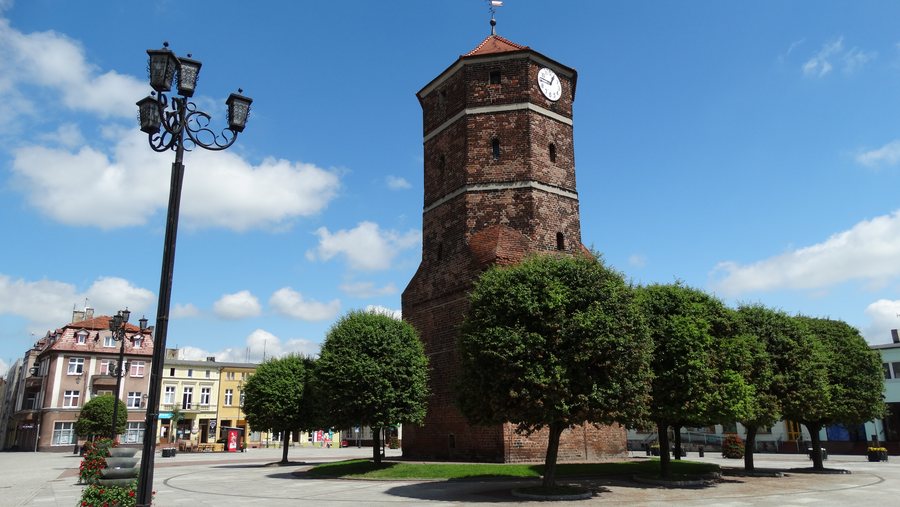 File:Wieża ratusza, poł. XV Żnin, pl. Wolności (12).JPG