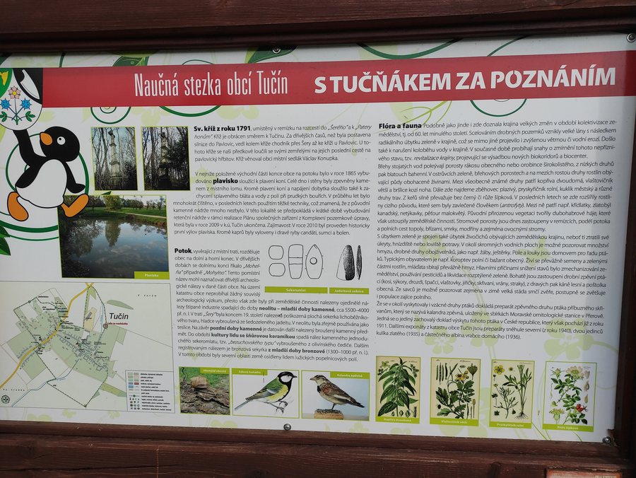 File:Naučná stezka obcí Tučín, Tučín, okres Přerov 01.jpg