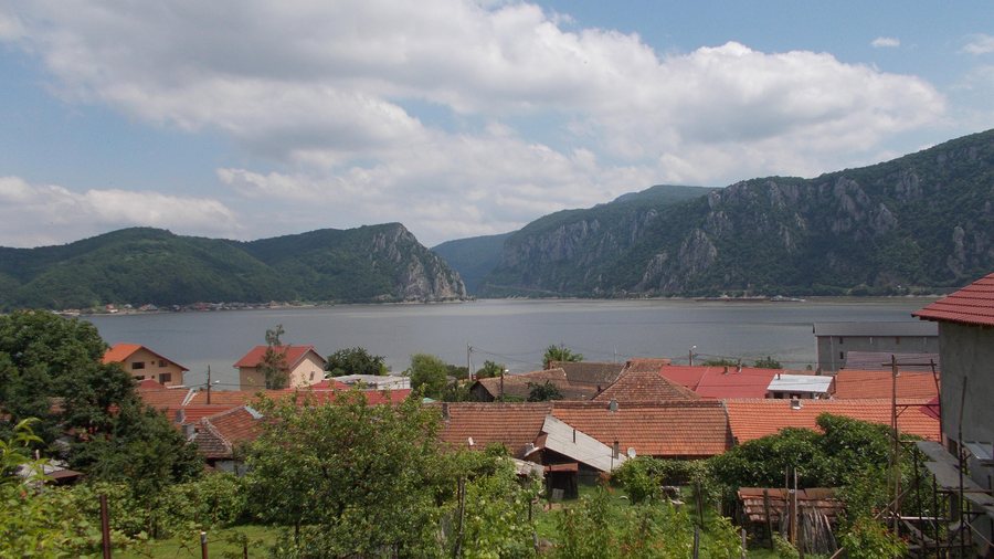 File:RO MH Dubova.JPG