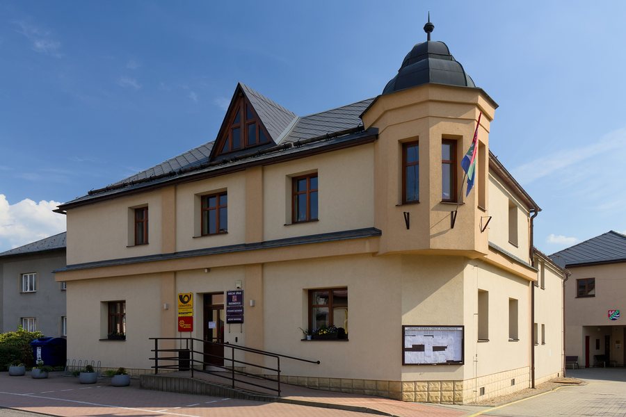 File:Radimovice 2022-05 01.jpg