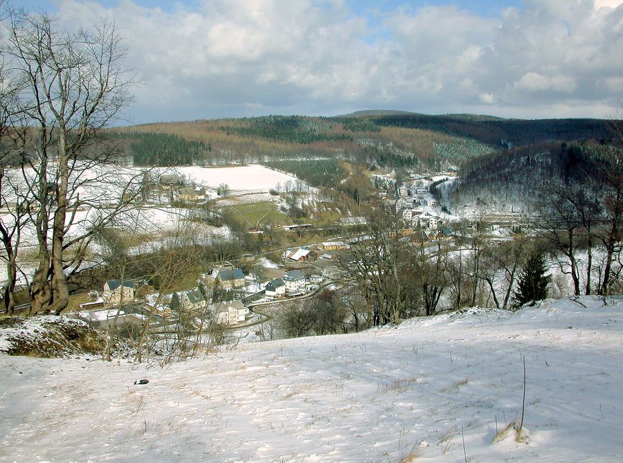 File:20080305090DR CZ Hora Svaté Kateriny Blick nach Deutschland.jpg