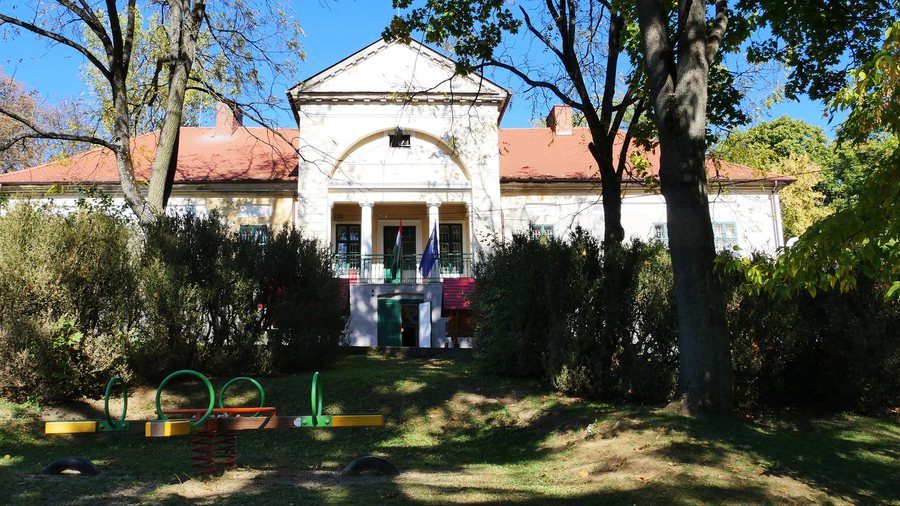 File:Szemere-kastély.jpg