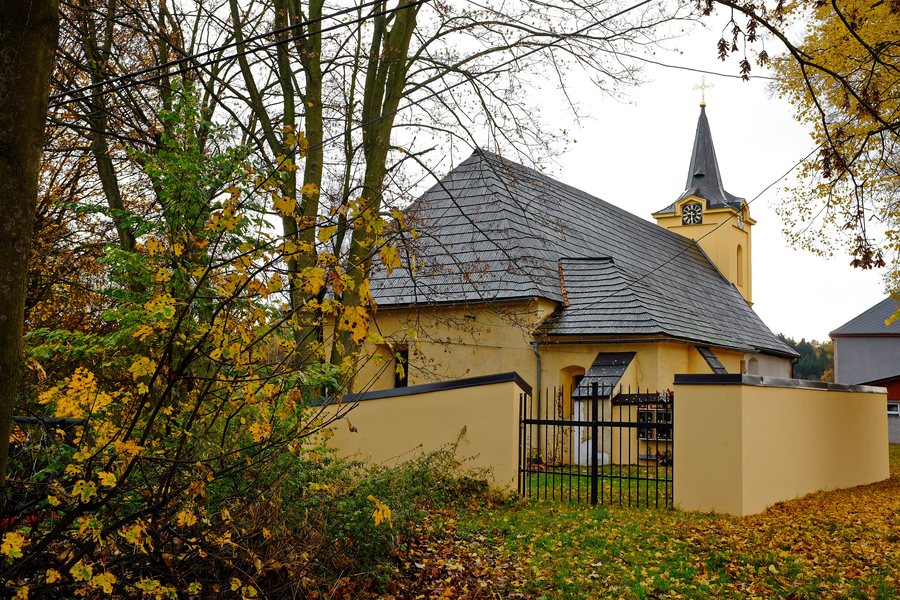 File:Bor (Sadov) kostel sv. Máří Magdalény říjen 2020 (1).jpg