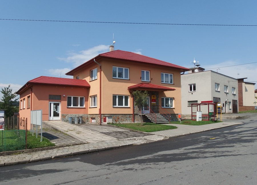 File:Paršovice, OÚ.JPG