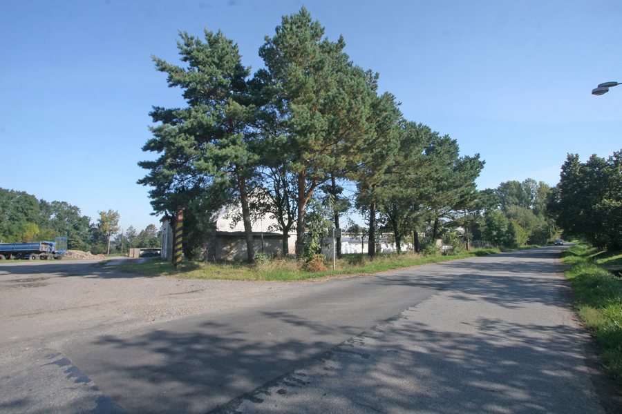 File:Načešice farma.JPG