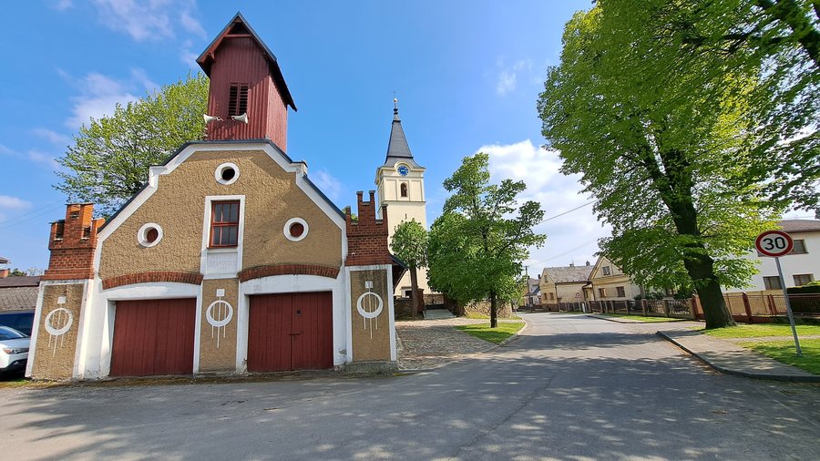 File:Hlavnice, hasičská zbrojnice 01.jpg