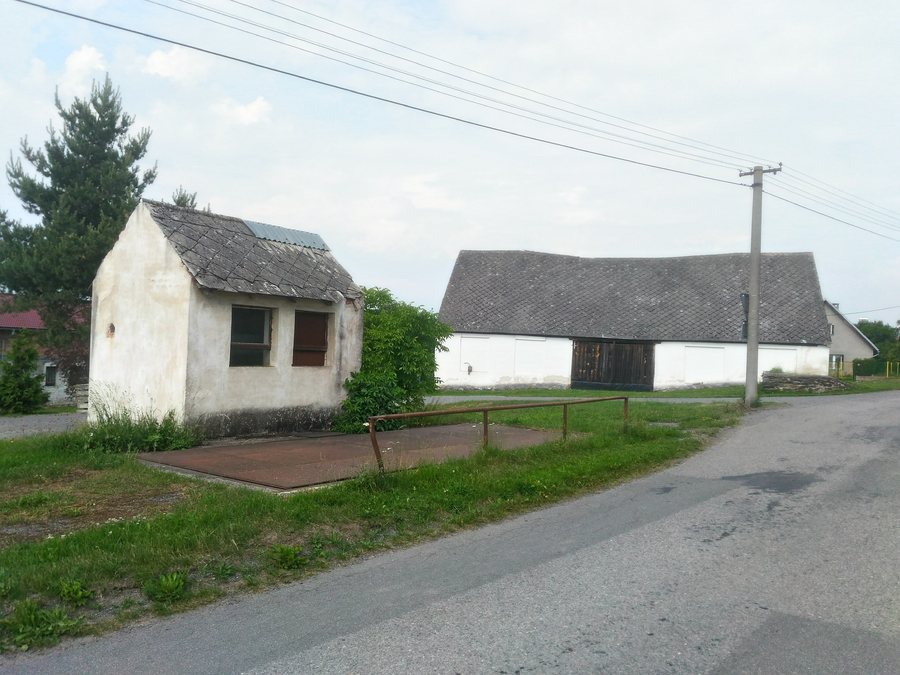 File:Radimovice u Tábora (01).jpg