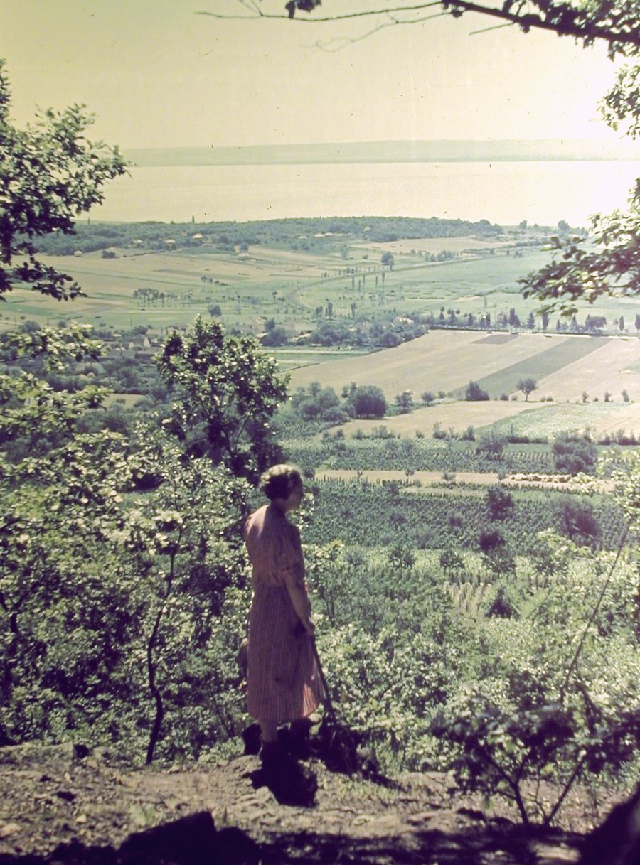 File:Hungary, Balatonrendes Fortepan 718.jpg