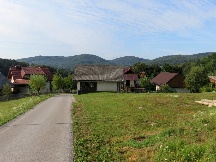 File:Ambrus Ivančna Gorica Slovenia 1.jpg