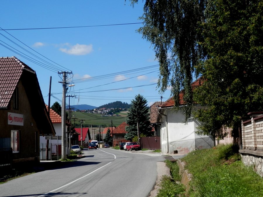 File:Markušovce 16Slovakia10.jpg