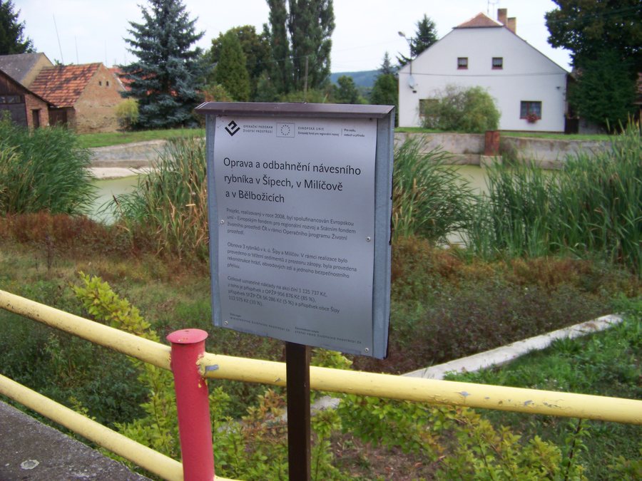 File:Milíčov, oprava a odbahnění návesních rybníků Šípy, Milíčov, Bělbožice.jpg