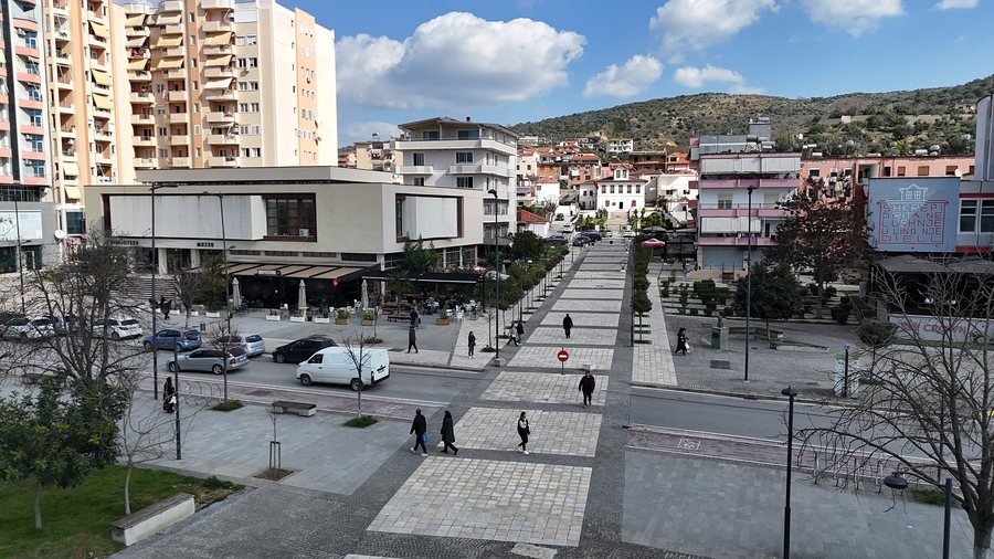 File:Aerial view of Lushnjë Muzeu Historik.jpg