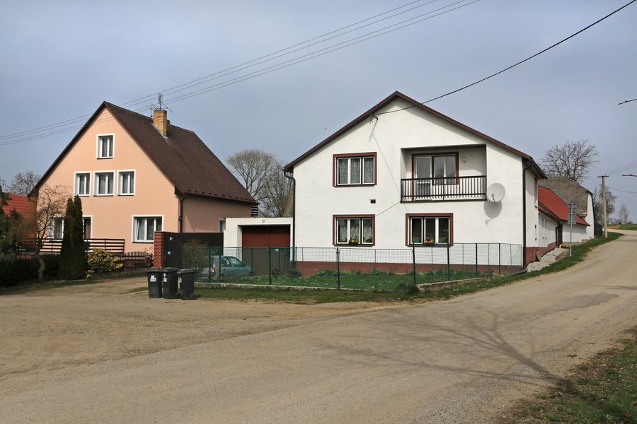 File:Vícemil, north part.jpg
