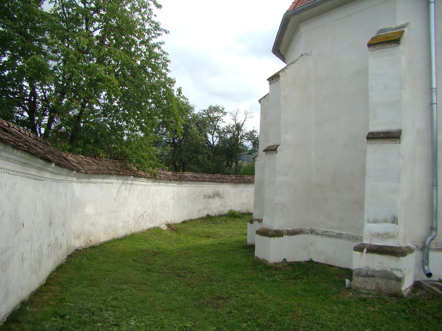 File:RO HR Biserica romano-catolică din Bisericani (100).jpg