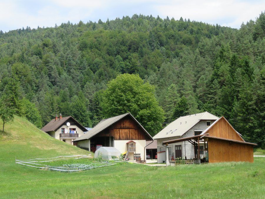 File:Bistrica Litija Slovenia - Krošelj.jpg