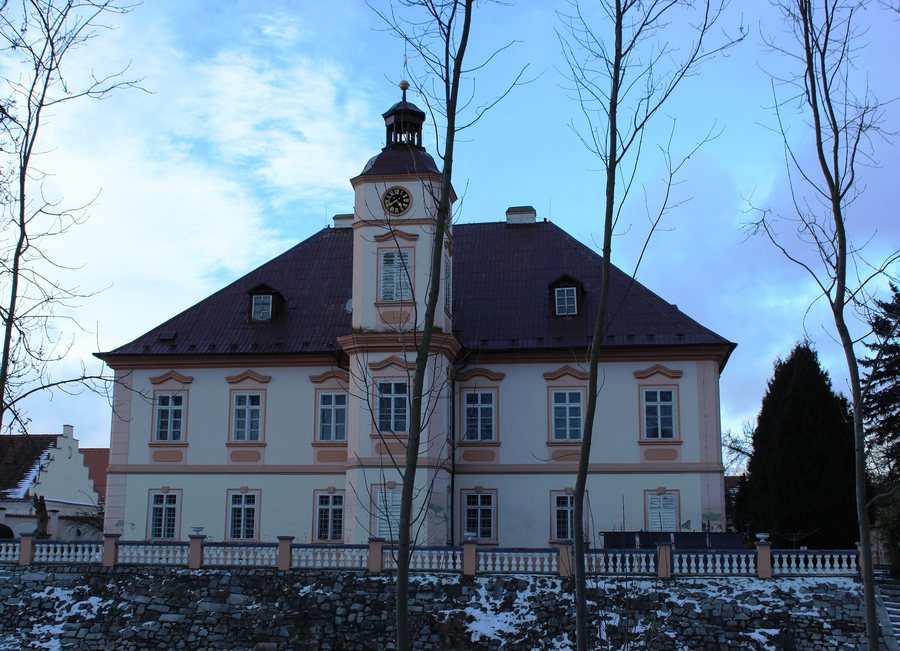 File:Štěnovice (zámek) v okrese Plzeň-jih. (001).jpg