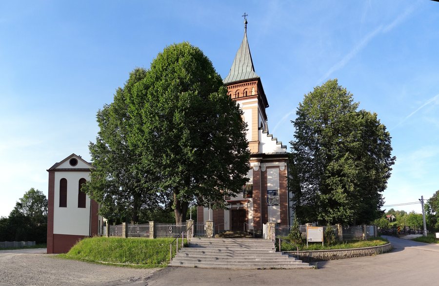 File:Głogoczów - kościół pw. św. Marii Magdaleny (3).jpg