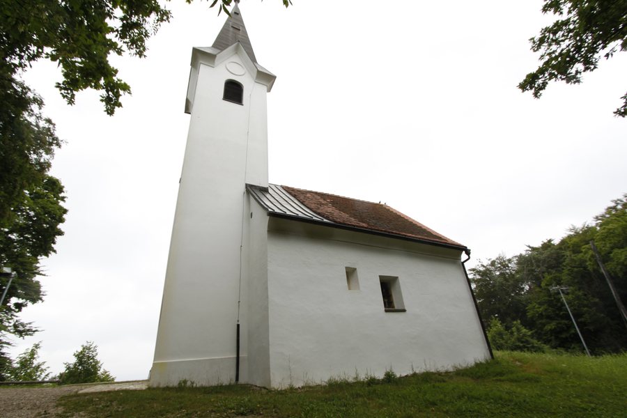 File:Saint Vitus church, Čatež ob Savi.jpg