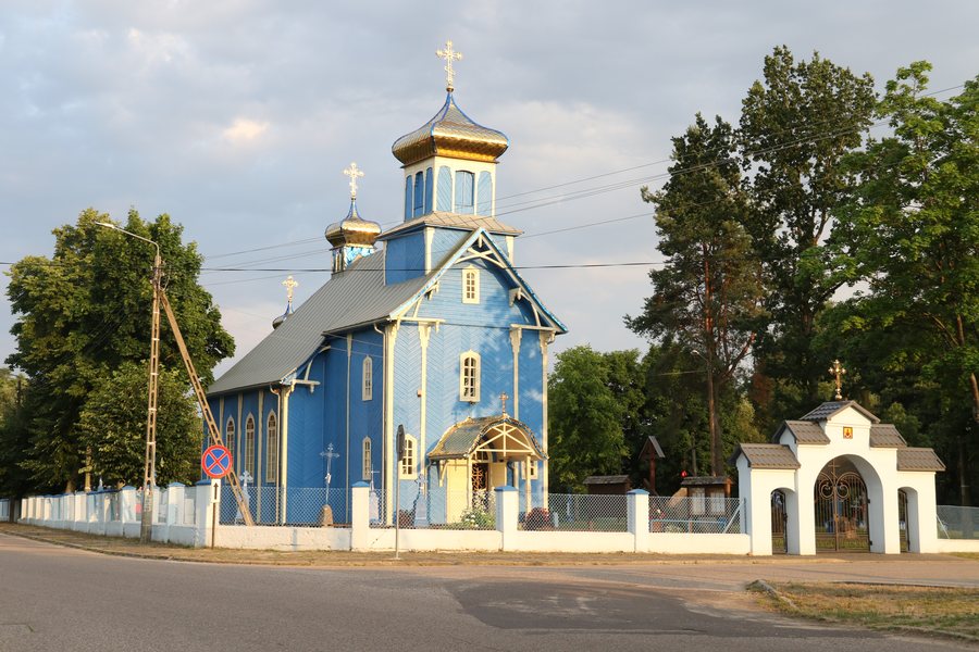 File:Cerkiew w Dubiczach Cerkiewnych 1.jpg