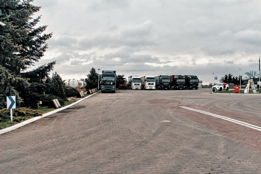 File:20180414 0820 c0037 wijewo man trucks-mk-a.jpg