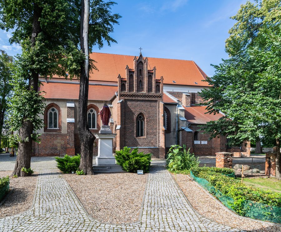 File:Saint Vitus Church in Rogozno (3).jpg