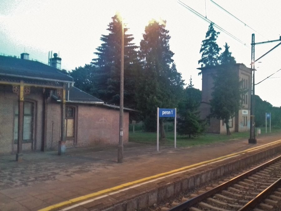 File:Biesal train station.jpg