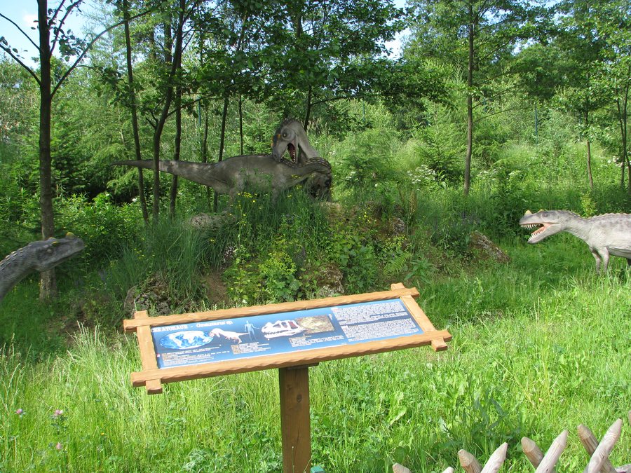 File:Jurapark Baltow, Poland (www.juraparkbaltow.pl) - (Bałtów, Polska) - panoramio (67).jpg