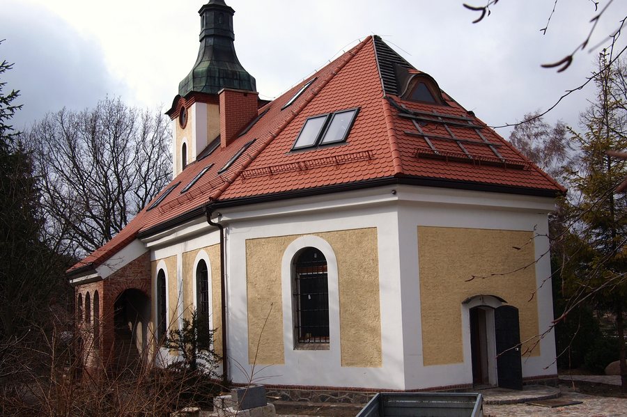 File:Sulmin kościół.JPG
