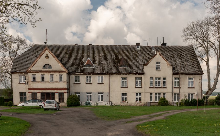File:Trzebielino pomorskie pałac A 350.jpg